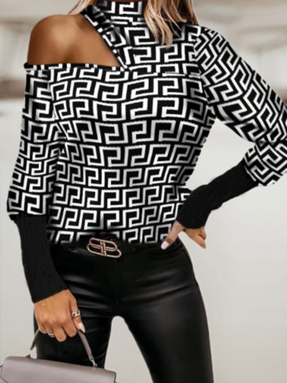 Elegante Top Met Hoge Hals Print