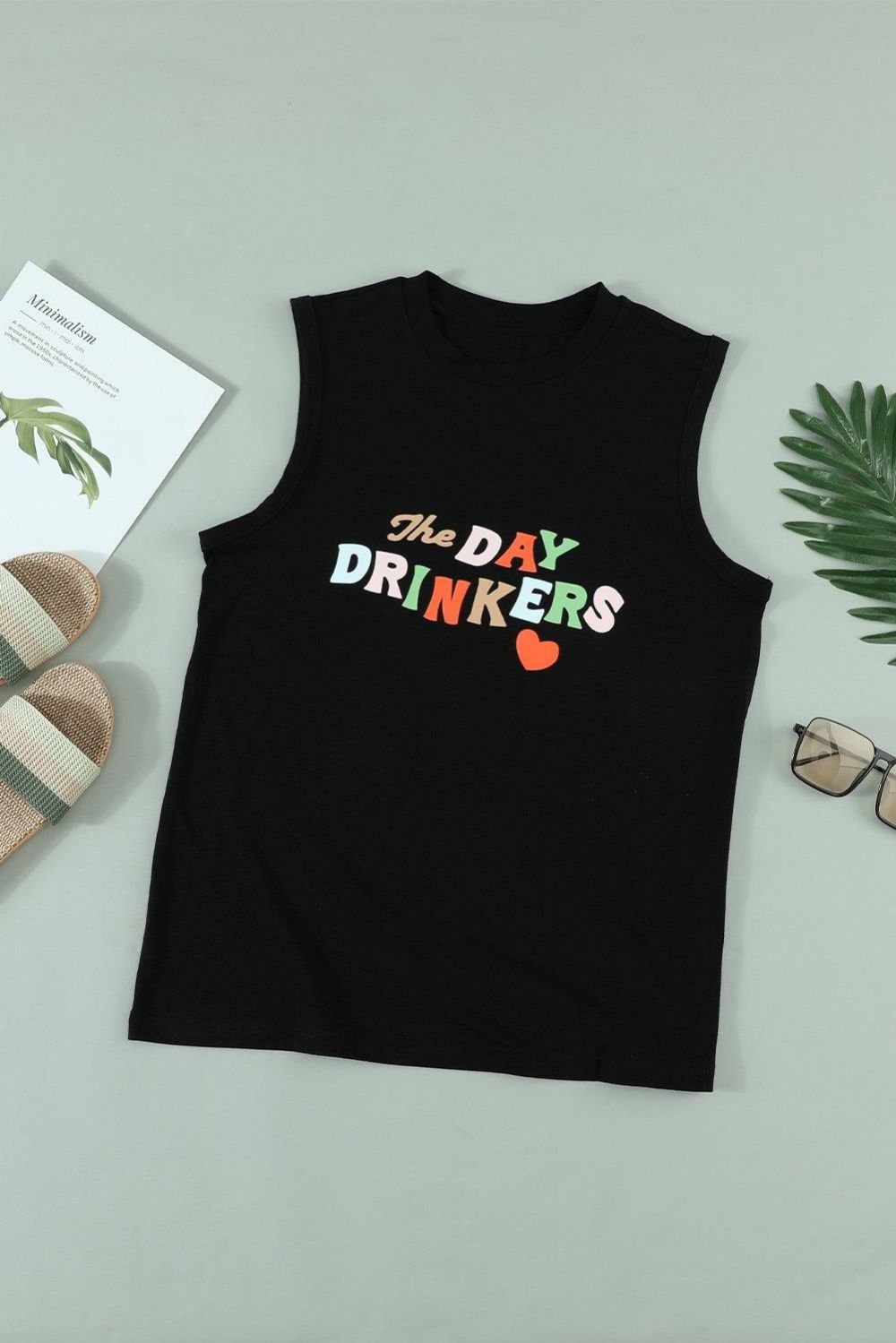 De Day Drinkers Tanktop Met Letters Print