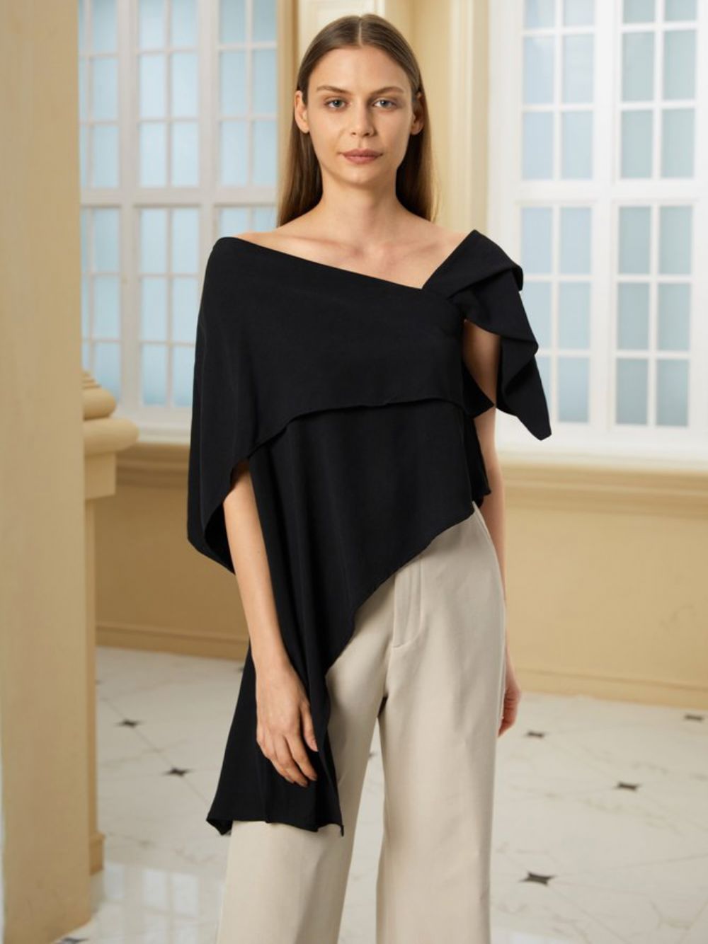 Elegante Effen Off-Shoulder Asymmetrische Zwarte Top