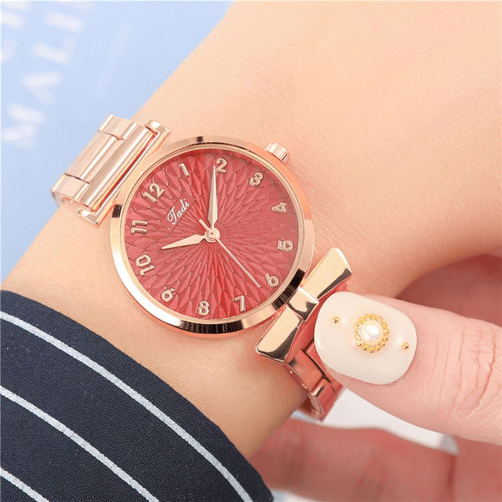 Mode Casual Dames Horloge Legering Polshorloge Armband Waterdicht Quartz Horloges