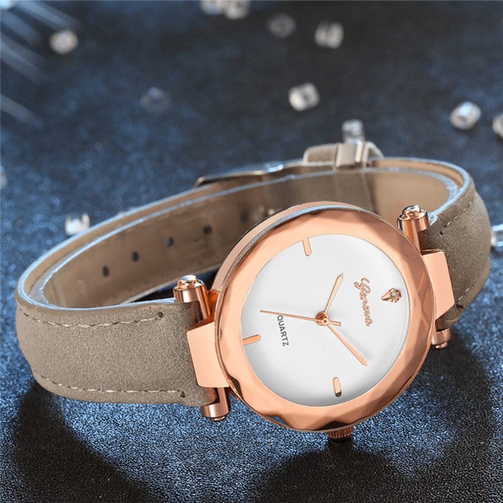 Mode Lederen Band Eenvoudige Wijzerplaat Ontwerp Metalen Behuizing Dames Horloge Dames Jurk Quarta Horloge