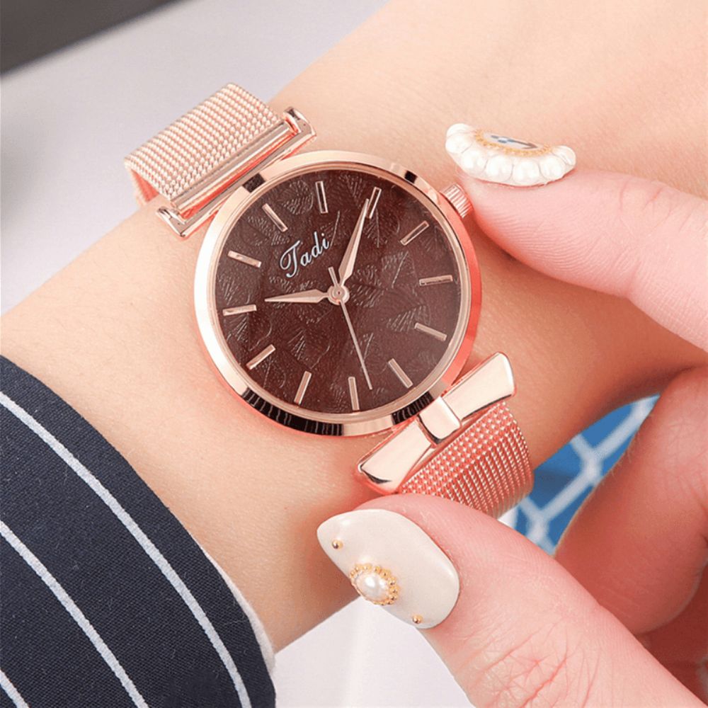 Modieuze Elegante Vrouwen Horloge Leven Waterdicht Legering Verstelbare Band Case Geen Nummer Wijzerplaat Quartz Horloge