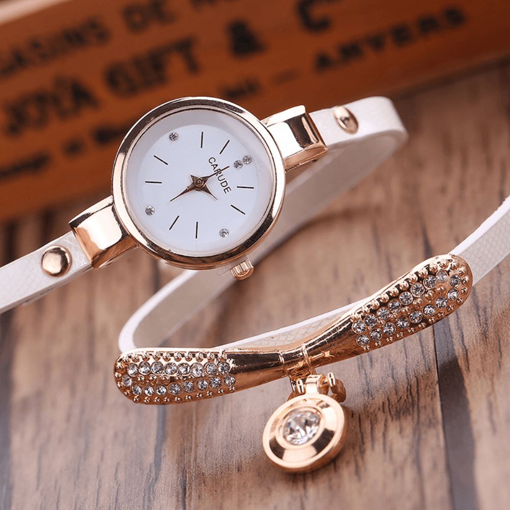 Retro Pu-Band Multi-Layer Lady Horloge Metalen Geometrische Strass Boog Hanger Vrouwen Quartz Horloge